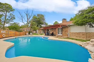 1208 Mayleaf Dr, Irving, TX 75060 - Photo 32