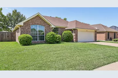 2601 Dandelion Lane, Rowlett, TX 75089 - Photo 2