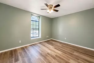 4432 Hulen Cir W, Fort Worth, TX 76133 - Photo 10