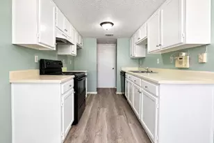 4432 Hulen Cir W, Fort Worth, TX 76133 - Photo 14