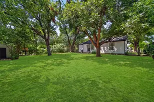 1110 Ryan Ave, Carrollton, TX 75006 - Photo 32
