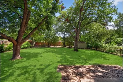 1110 Ryan Avenue, Carrollton, TX 75006 - Photo 34
