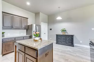 1140 Indigo Ln, Burleson, TX 76058 - Photo 14