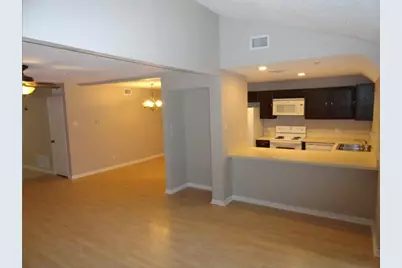 2717 Meadowstone Court, Carrollton, TX 75006 - Photo 6
