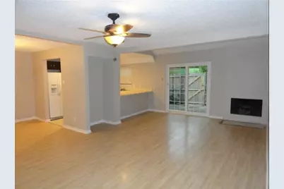 2717 Meadowstone Court, Carrollton, TX 75006 - Photo 8