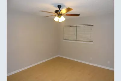 2717 Meadowstone Court, Carrollton, TX 75006 - Photo 14