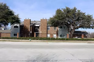 141 Valley View Dr, Lewisville, TX 75067 - Photo 2
