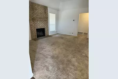 4402 Tall Meadow Lane, Fort Worth, TX 76133 - Photo 2