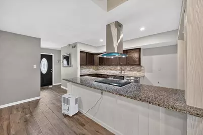 704 Levelland Drive, Arlington, TX 76017 - Photo 4