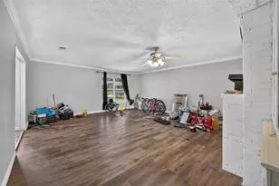 423 McKown Dr, Mansfield, TX 76063 - Photo 10
