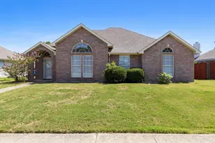 8810 Quail Ridge Dr, Rowlett, TX 75089 - Photo 1