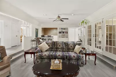 2641 Woodmont Circle, Waco, TX 76710 - Photo 10