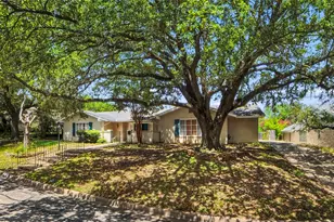 2641 Woodmont Cir, Waco, TX 76710 - Photo 4