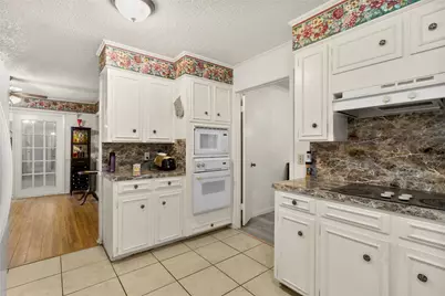 2641 Woodmont Circle, Waco, TX 76710 - Photo 16