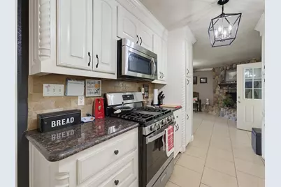 702 Preston Street, Bowie, TX 76230 - Photo 24