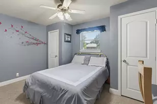 702 Preston St, Bowie, TX 76230 - Photo 20