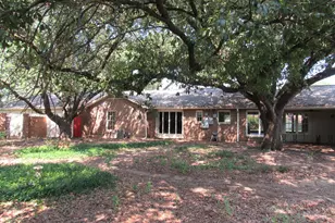 3300 Oakridge Ln, Waco, TX 76708 - Photo 26