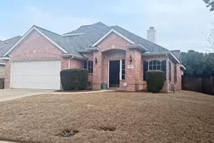 529 Continental Dr, Lewisville, TX 75067 - Photo 2