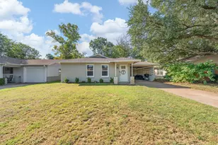 809 Phillips St, Cleburne, TX 76033 - Photo 2