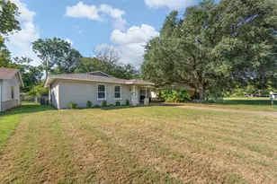 809 Phillips St, Cleburne, TX 76033 - Photo 20