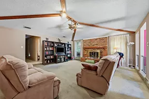 4115 Greenway Dr, Garland, TX 75041 - Photo 6