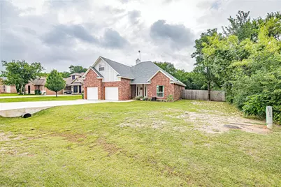 704 Grandview Drive, Granbury, TX 76049 - Photo 1