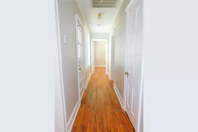 1611 N Locust Street, Denton, TX 76201 - Photo 10