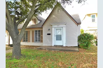 1611 N Locust Street, Denton, TX 76201 - Photo 2