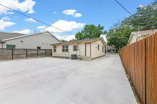 2717 Townsend Dr, Fort Worth, TX 76110 - Photo 38