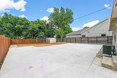 2717 Townsend Drive, Fort Worth, TX 76110 - Photo 8