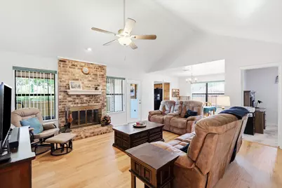 329 Pepperwood Street, Coppell, TX 75019 - Photo 6
