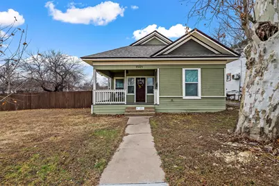 1501 Lagonda Avenue, Fort Worth, TX 76164 - Photo 1