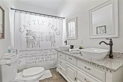 1501 Lagonda Avenue, Fort Worth, TX 76164 - Photo 12