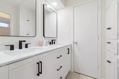 9506 Milltrail Drive, Dallas, TX 75238 - Photo 14