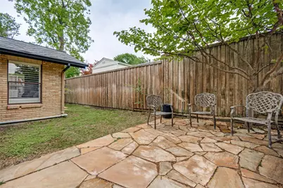 9506 Milltrail Drive, Dallas, TX 75238 - Photo 20