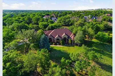 128 Horizon Circle, Azle, TX 76020 - Photo 1
