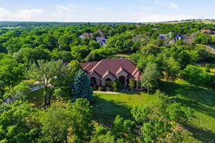 128 Horizon Cir, Azle, TX 76020 - Photo 1