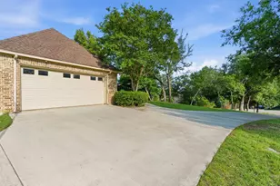 128 Horizon Cir, Azle, TX 76020 - Photo 6