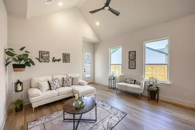 903 S Ayers Avenue, Fort Worth, TX 76103 - Photo 10