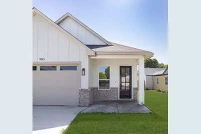 903 S Ayers Avenue, Fort Worth, TX 76103 - Photo 2
