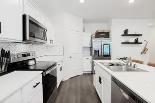 1957 Duskwood Dr, Lancaster, TX 75146 - Photo 14