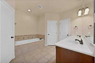 112 Meadow Arbor Drive, Weatherford, TX 76085 - Photo 14