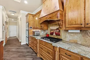 1616 Malibu Bay Ct, Granbury, TX 76048 - Photo 12
