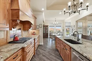 1616 Malibu Bay Ct, Granbury, TX 76048 - Photo 10
