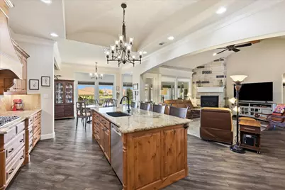 1616 Malibu Bay Court, Granbury, TX 76048 - Photo 12