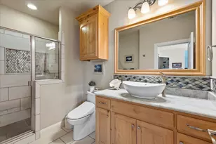 1616 Malibu Bay Ct, Granbury, TX 76048 - Photo 24
