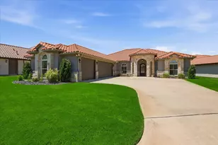 1616 Malibu Bay Ct, Granbury, TX 76048 - Photo 2