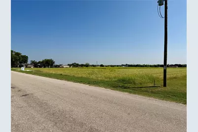 10319 County Road 418, Grandview, TX 76050 - Photo 4
