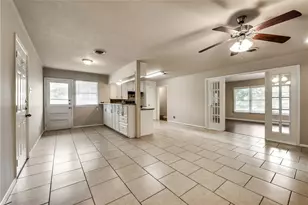 1601 Larkspur Dr, Arlington, TX 76013 - Photo 10