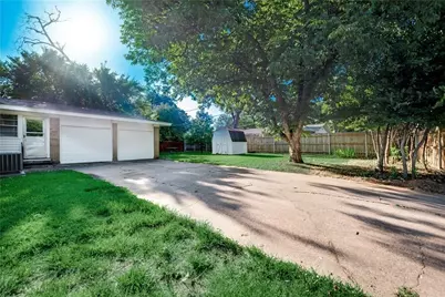 1601 Larkspur Drive, Arlington, TX 76013 - Photo 26